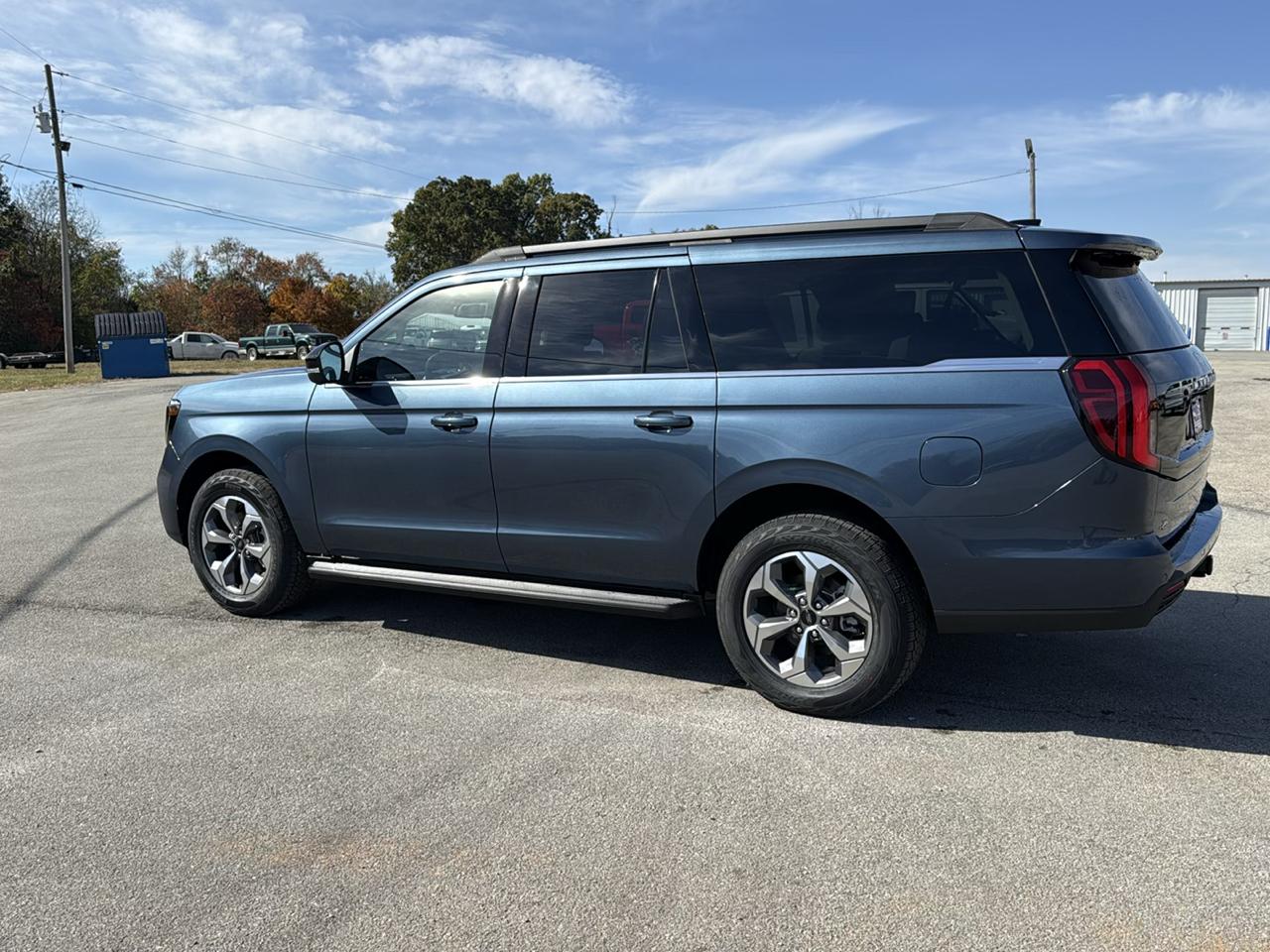 Ford Expedition Max Active 4x4 2027