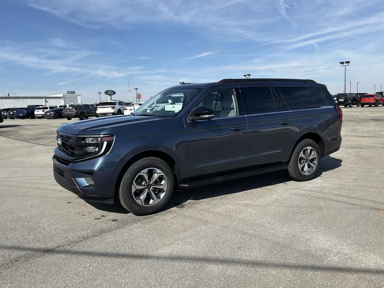 Ford Expedition Max Active 4x4 2027