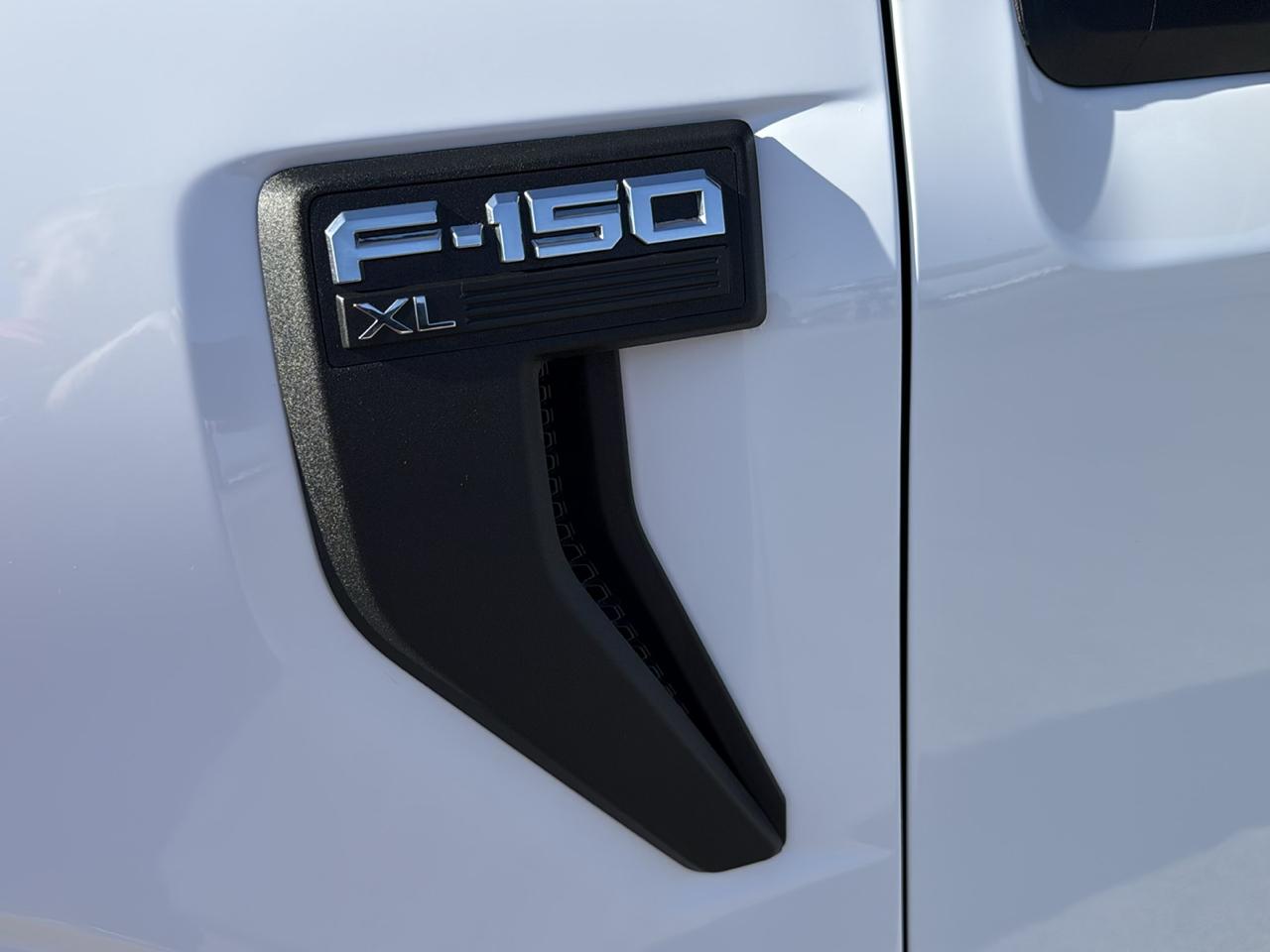 Ford F-150 XL 4WD SuperCrew 5.5' Box 2026