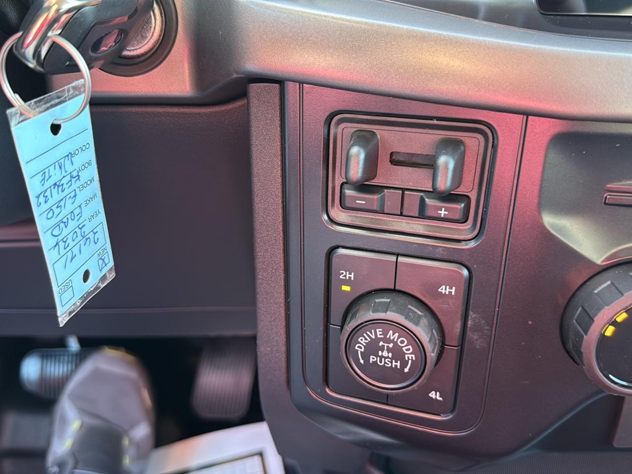 Ford F-150 XL 4WD SuperCrew 5.5' Box 2026