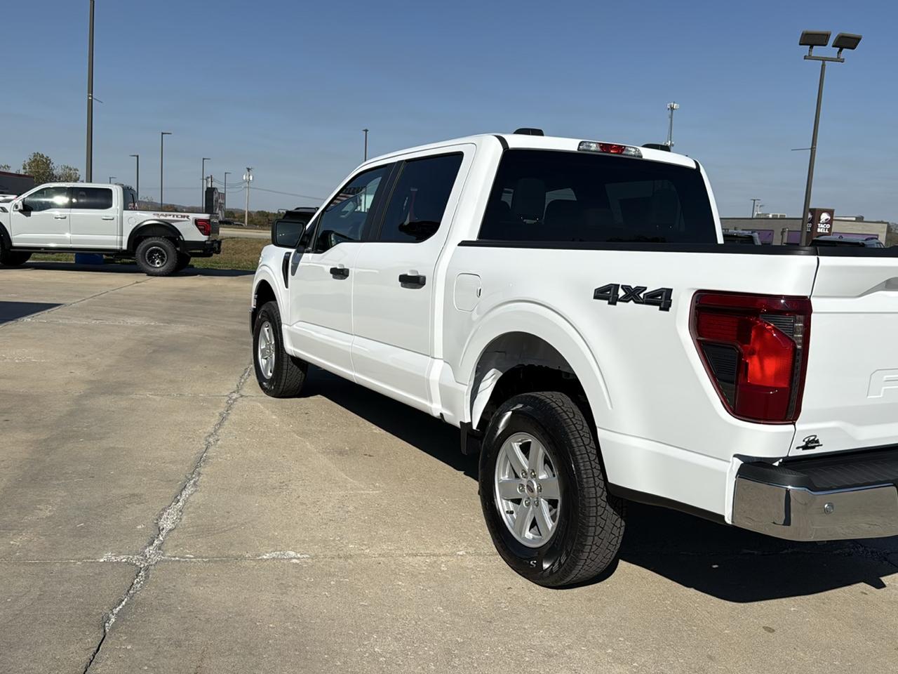 Ford F-150 XL 4WD SuperCrew 5.5' Box 2026