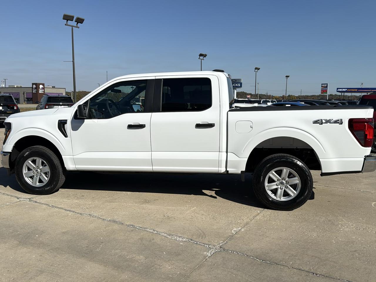 Ford F-150 XL 4WD SuperCrew 5.5' Box 2026