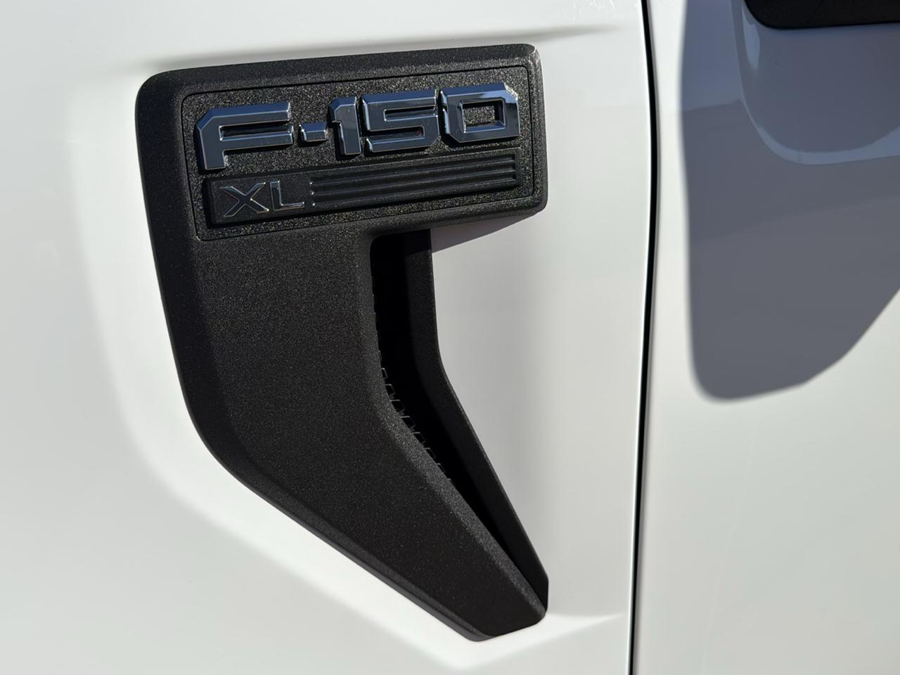 Ford F-150 XL 4WD SuperCrew 5.5' Box 2026