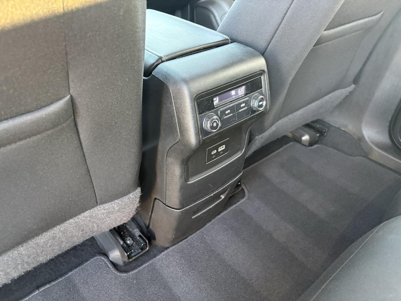 GMC Acadia FWD 4dr SLE 2021