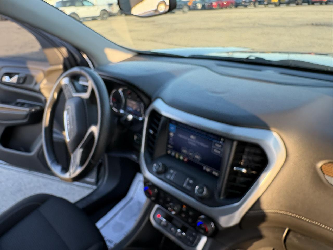GMC Acadia FWD 4dr SLE 2021