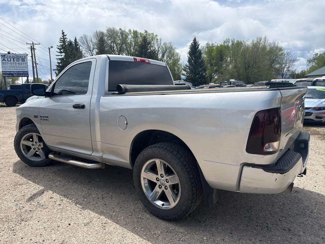 RAM 1500 4WD Reg Cab 120.5" Express 2013