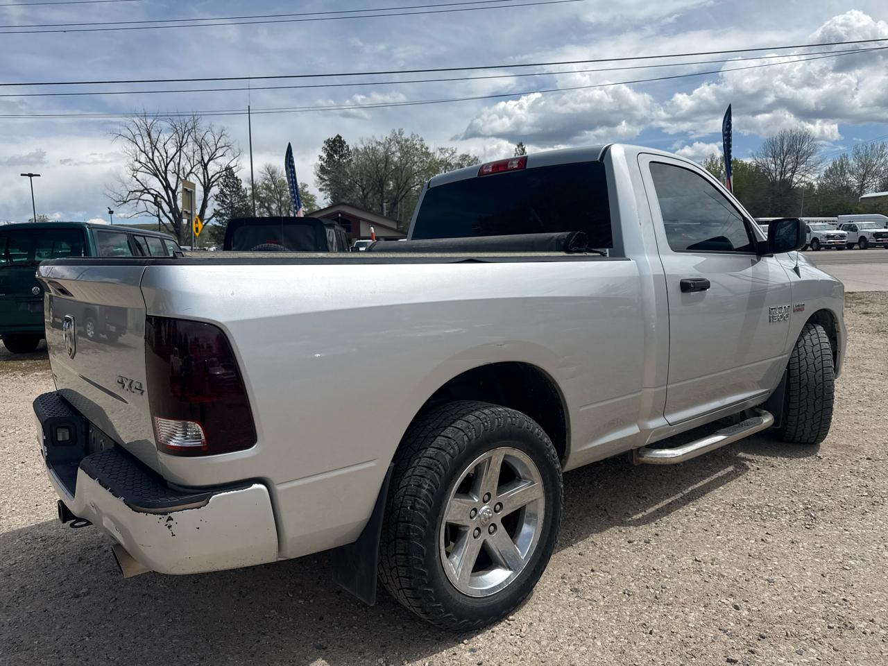 RAM 1500 4WD Reg Cab 120.5" Express 2013