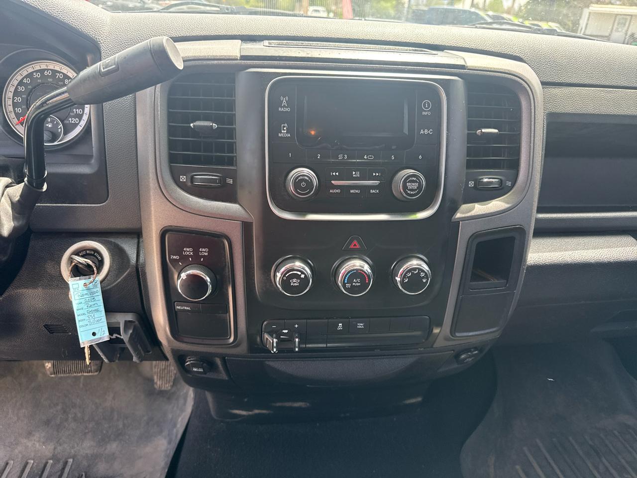 RAM 1500 4WD Reg Cab 120.5" Express 2013