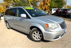 2012 Chrysler Town & Country 