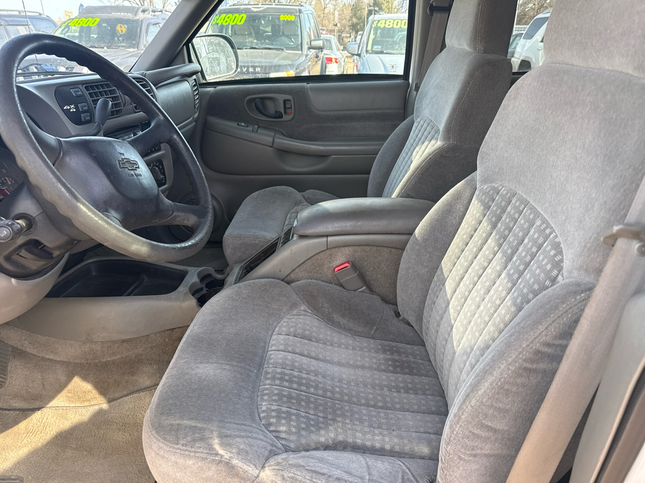 Chevrolet Blazer LT 4-Door 4WD 2001