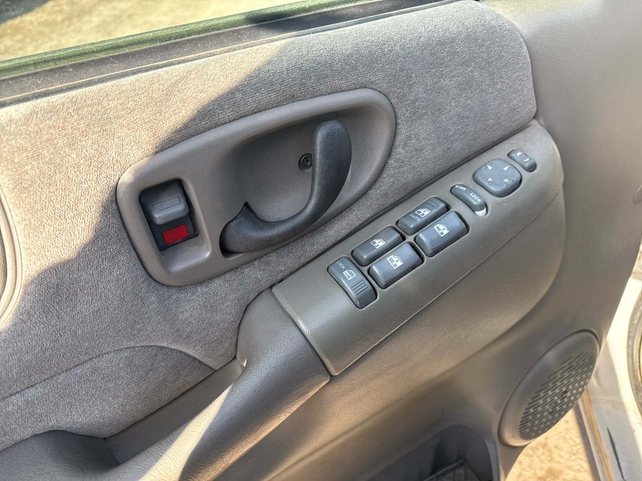 Chevrolet Blazer LT 4-Door 4WD 2001