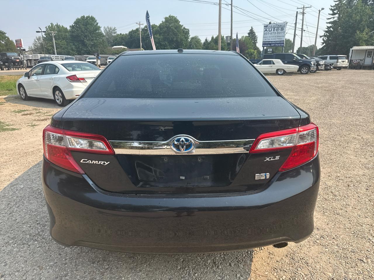 Toyota Camry Hybrid XLE 2014
