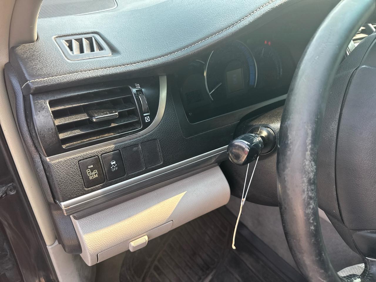 Toyota Camry Hybrid XLE 2014