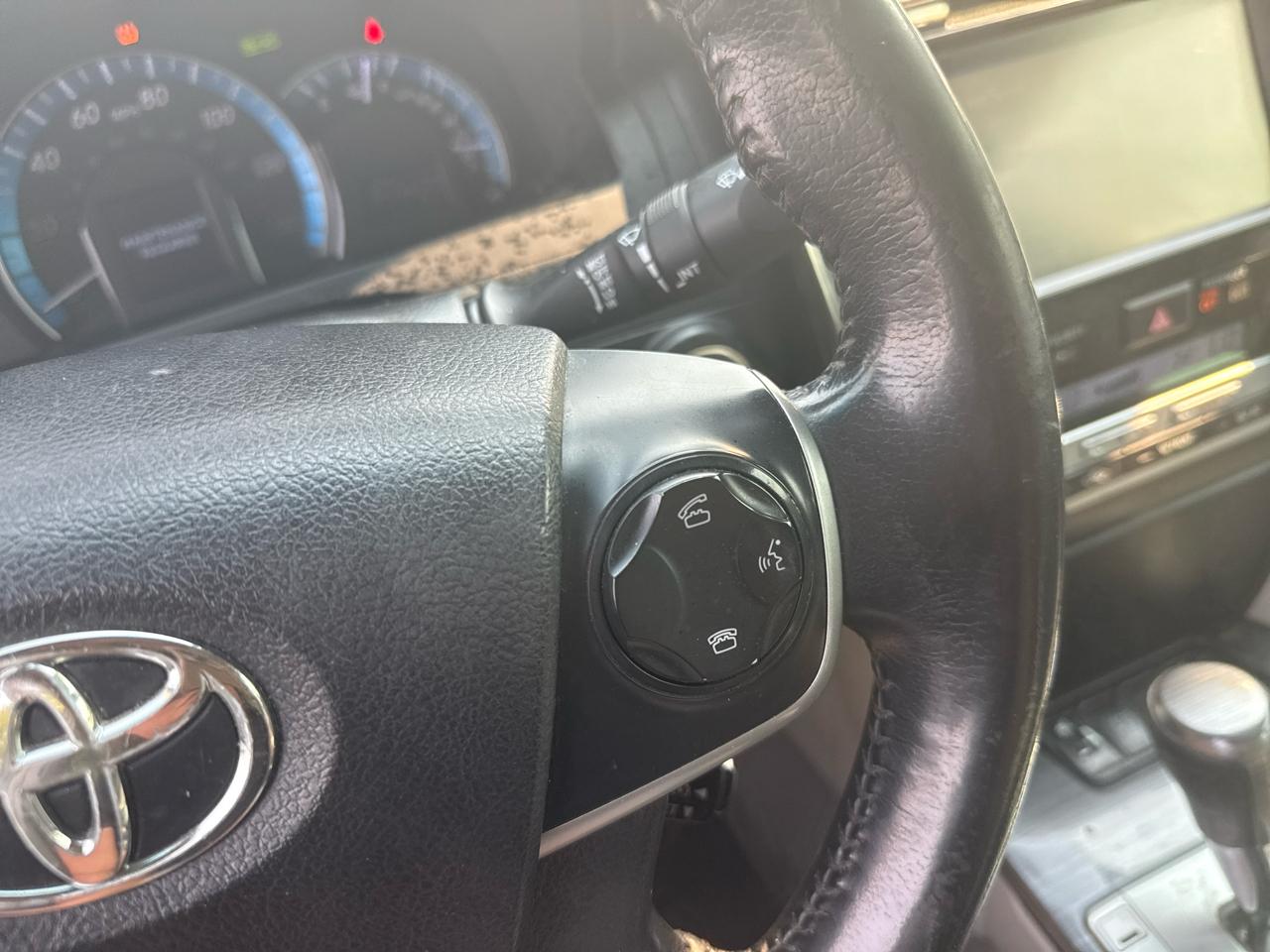 Toyota Camry Hybrid XLE 2014