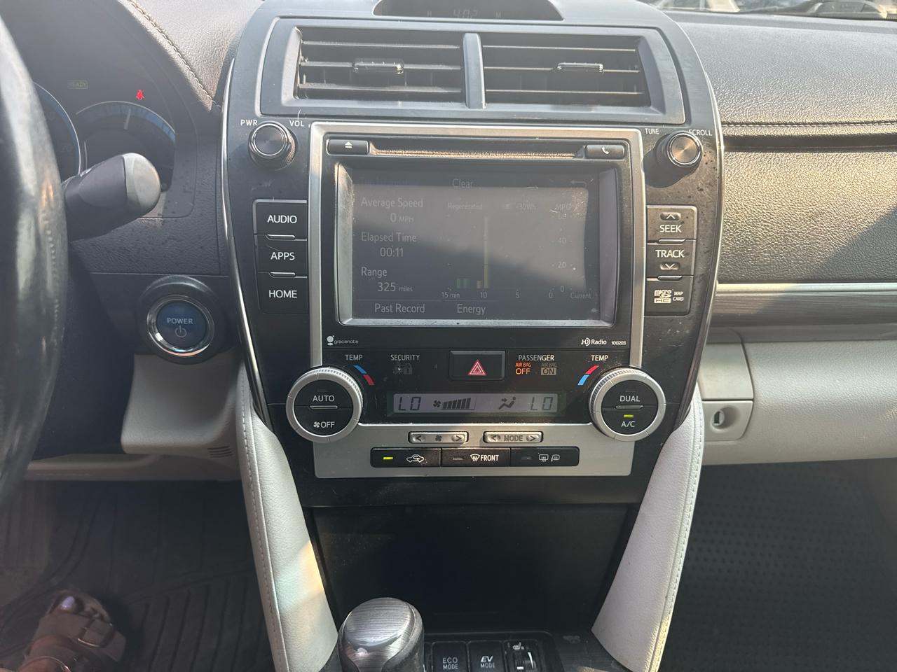 Toyota Camry Hybrid XLE 2014