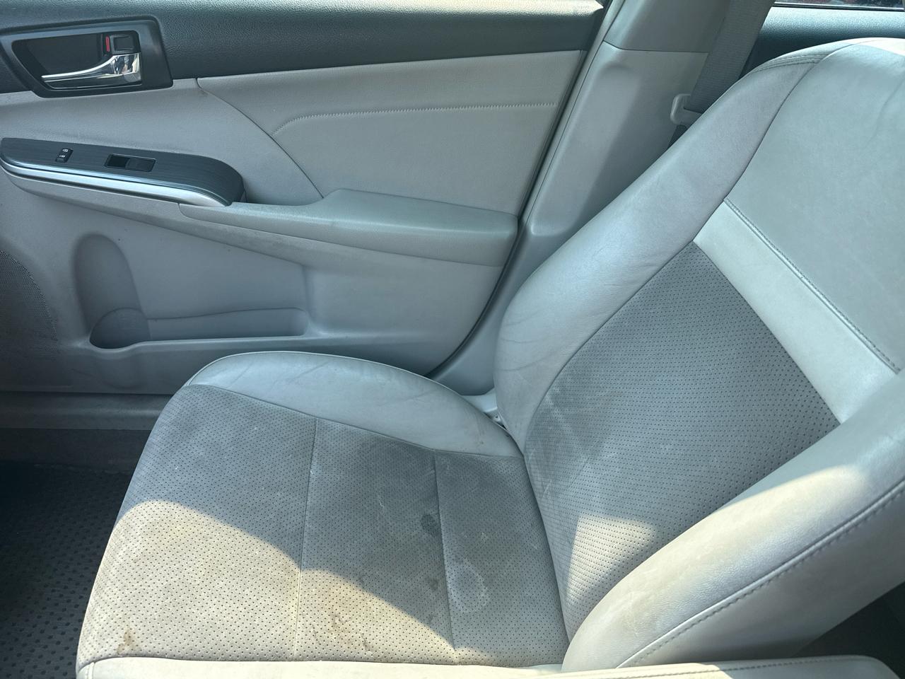 Toyota Camry Hybrid XLE 2014