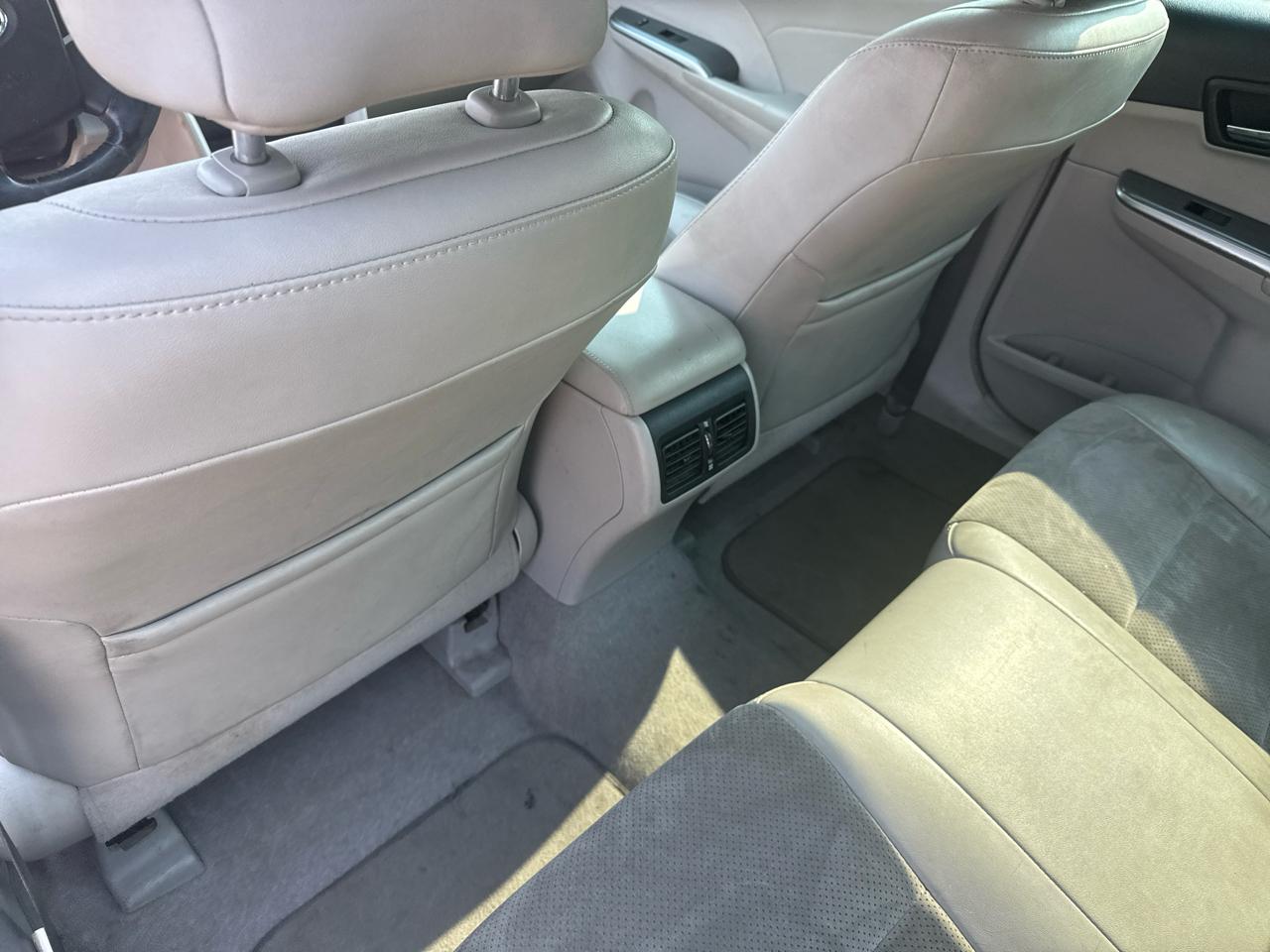 Toyota Camry Hybrid XLE 2014