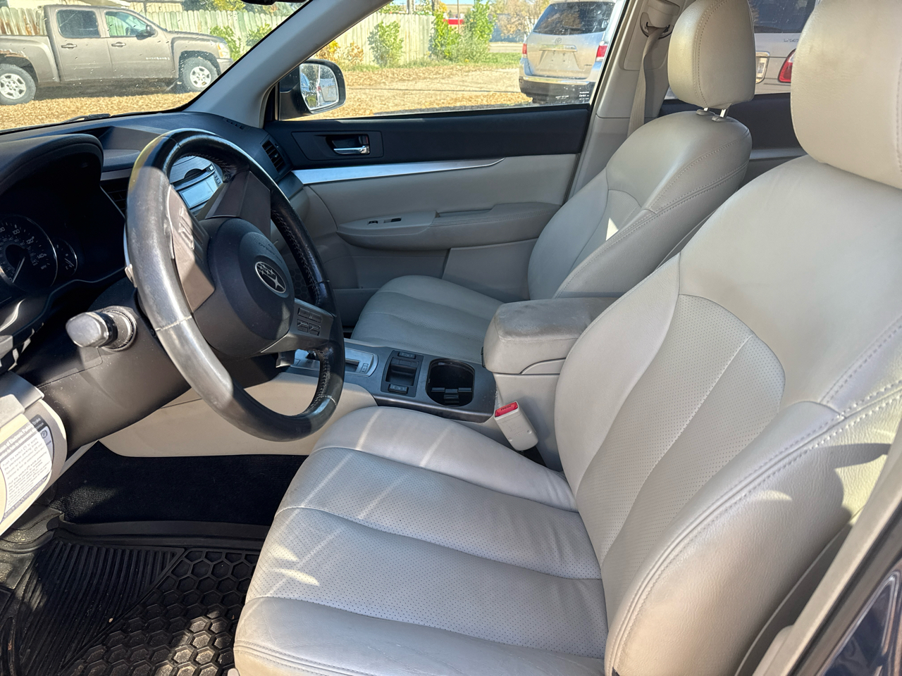 Subaru Outback 2.5i Premium 2010 Subaru Outback 2.5i Premium 2010