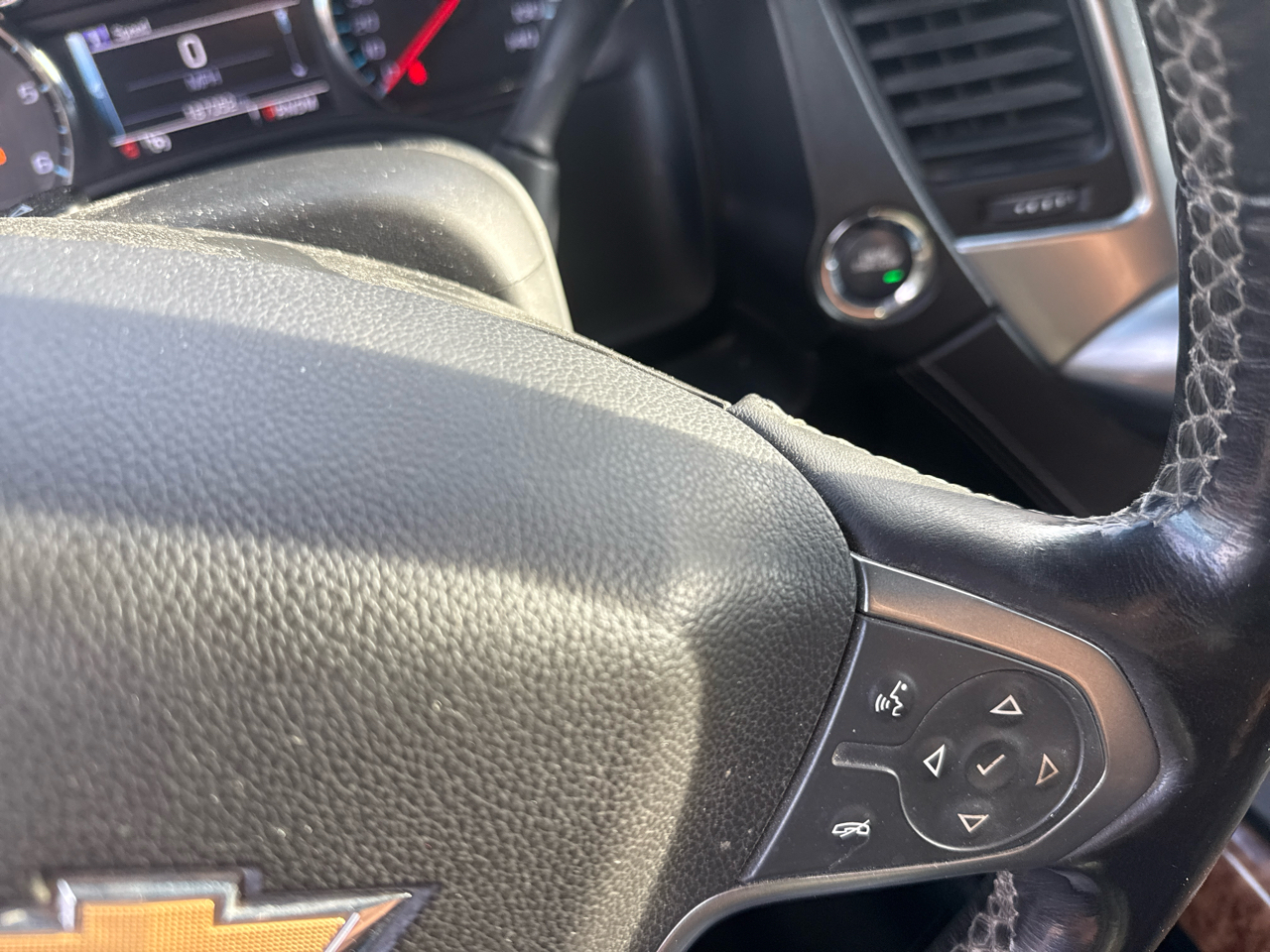 Chevrolet Suburban LTZ 1500 4WD 2015 Chevrolet Suburban LTZ 1500 4WD 2015