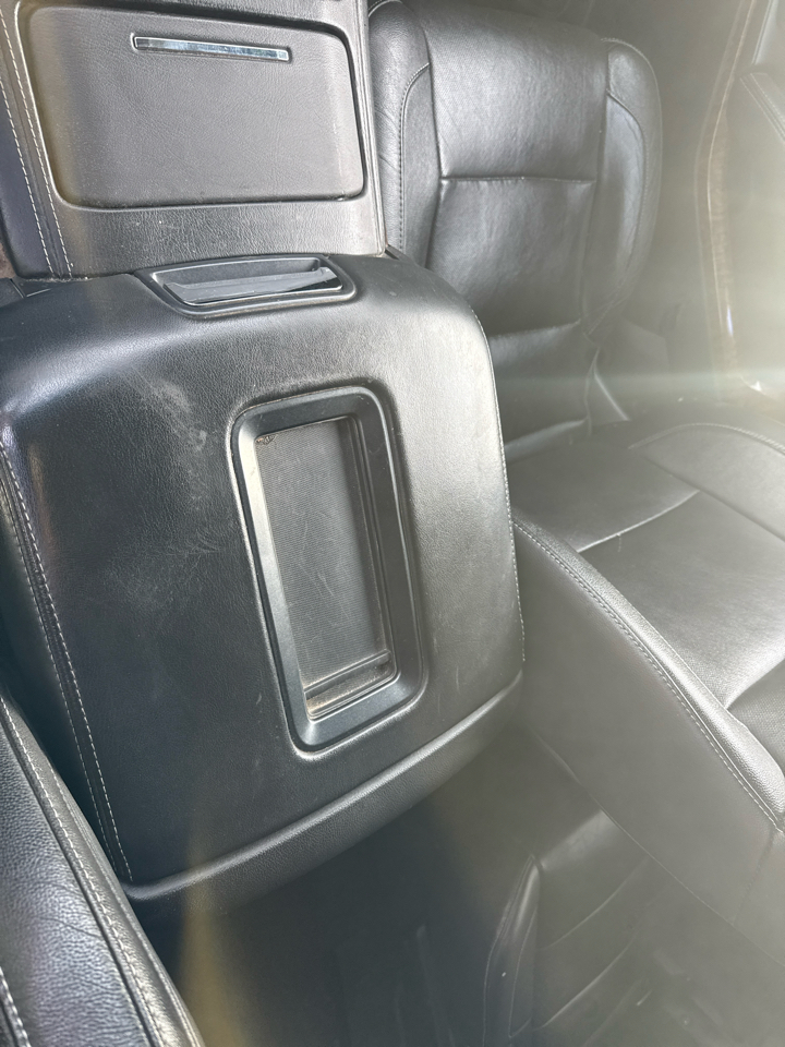 Chevrolet Suburban LTZ 1500 4WD 2015 Chevrolet Suburban LTZ 1500 4WD 2015