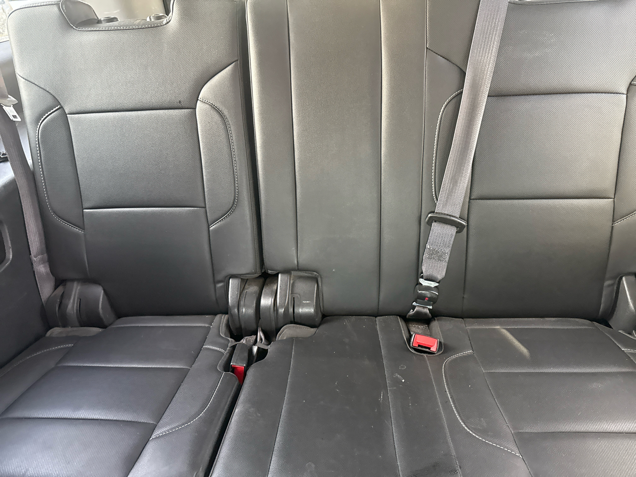 Chevrolet Suburban LTZ 1500 4WD 2015 Chevrolet Suburban LTZ 1500 4WD 2015