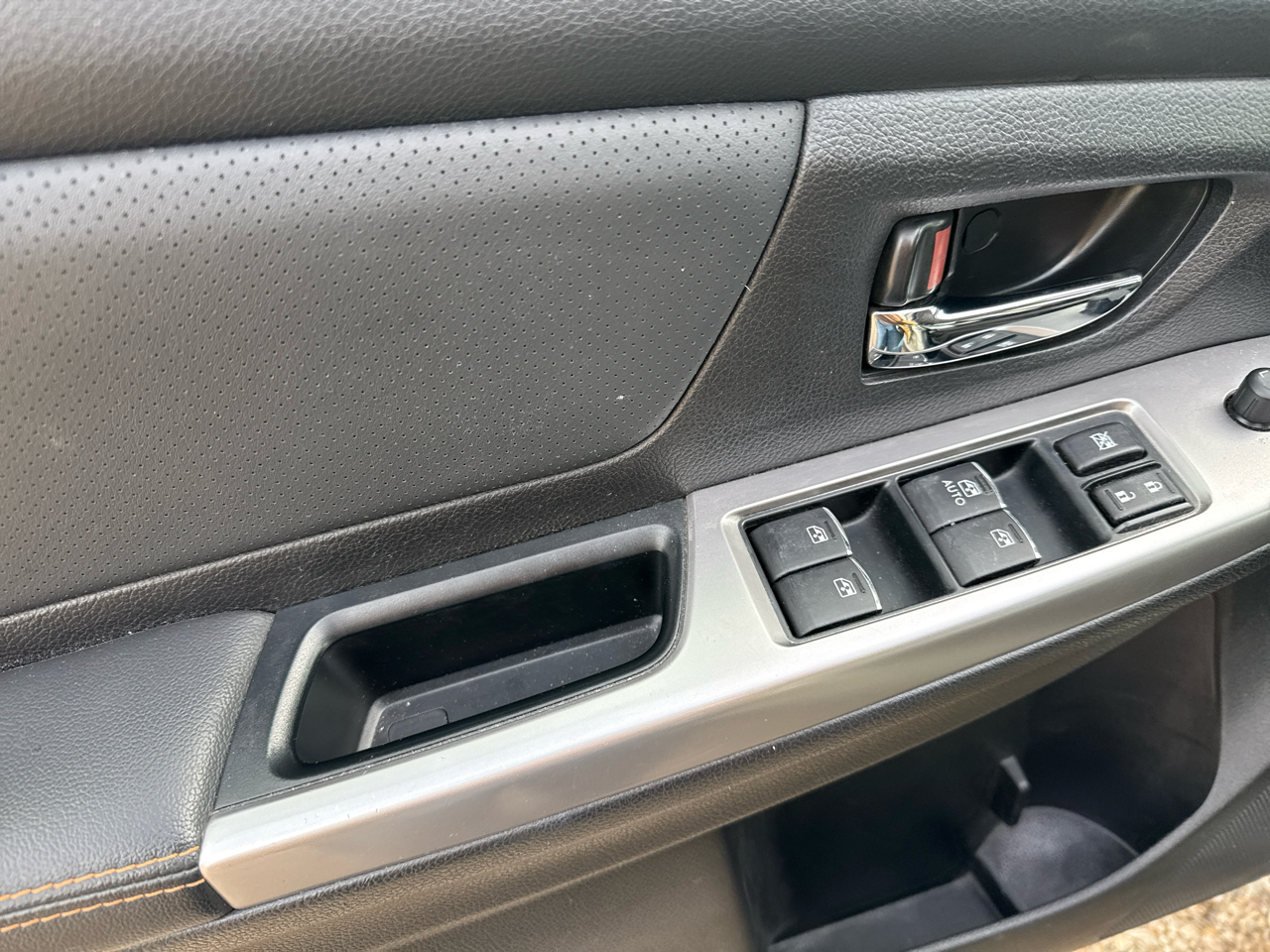 Subaru Crosstrek 2.0i Limited PZEV CVT 2017 Subaru Crosstrek 2.0i Limited PZEV CVT 2017