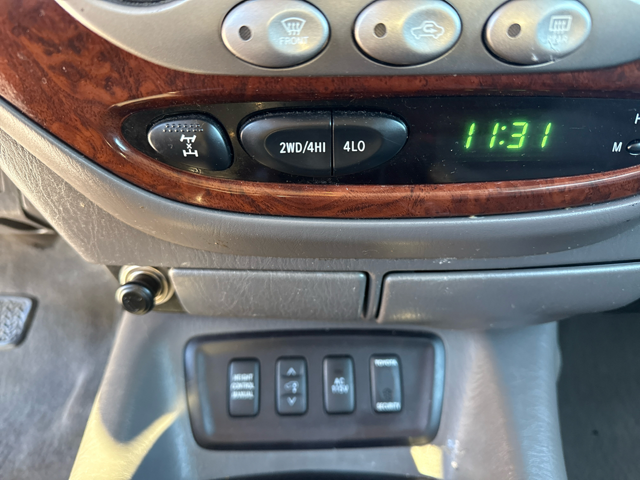 Toyota Sequoia Limited 4WD 2007