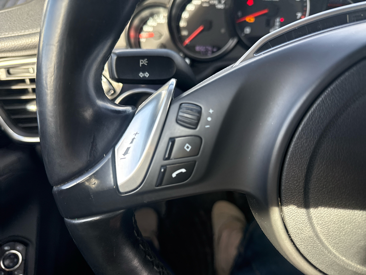 Porsche Panamera 4 2014