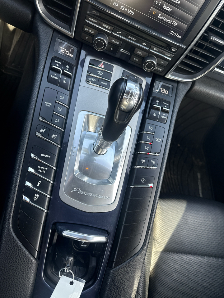 Porsche Panamera 4 2014