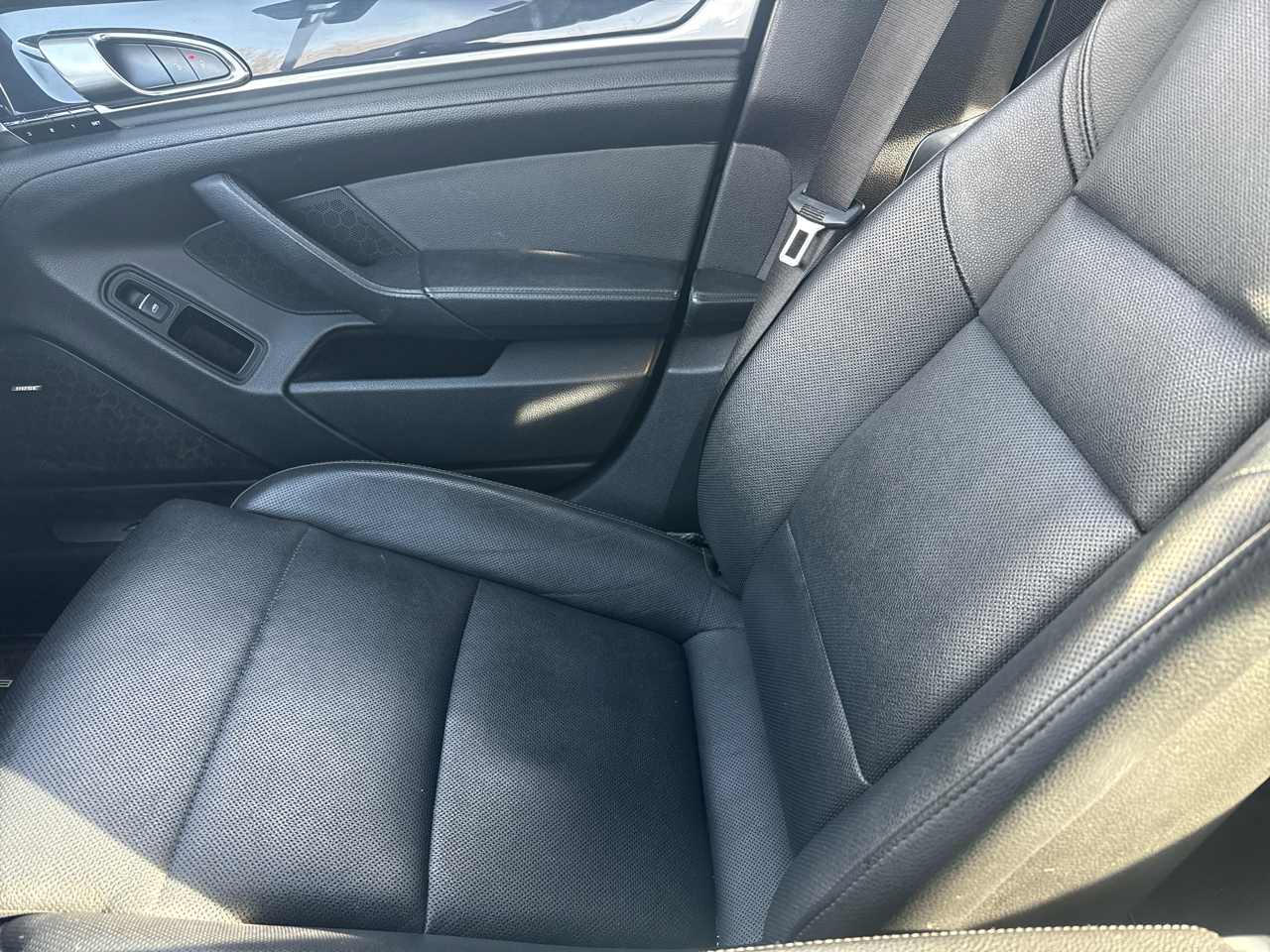 Porsche Panamera 4 2014