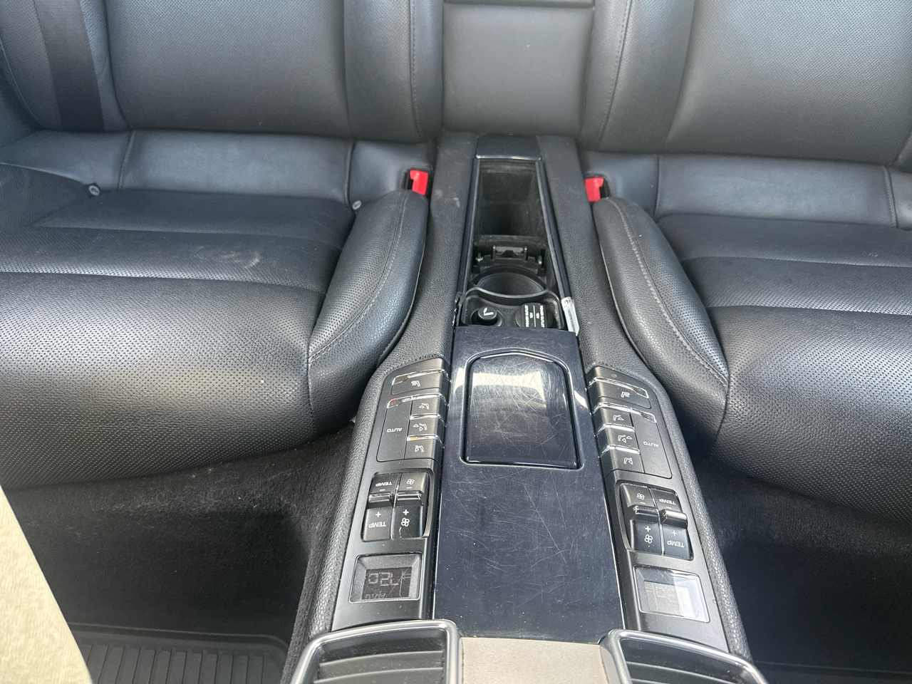 Porsche Panamera 4 2014