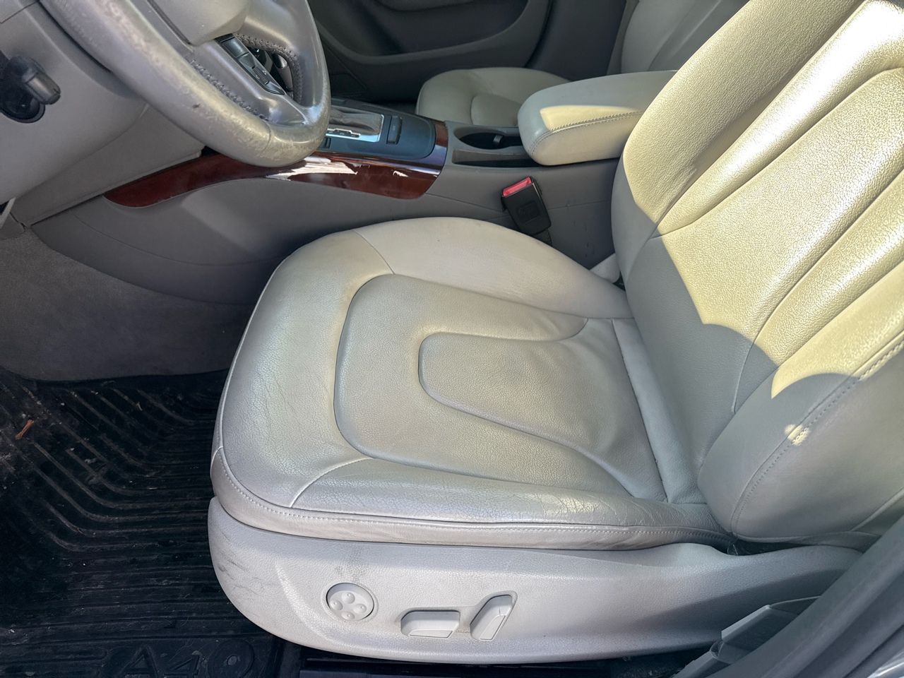 Audi A4 2.0 T Sedan quattro Tiptronic 2009