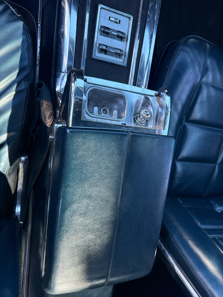 Ford Thunderbird 2-Door Sedan 1966