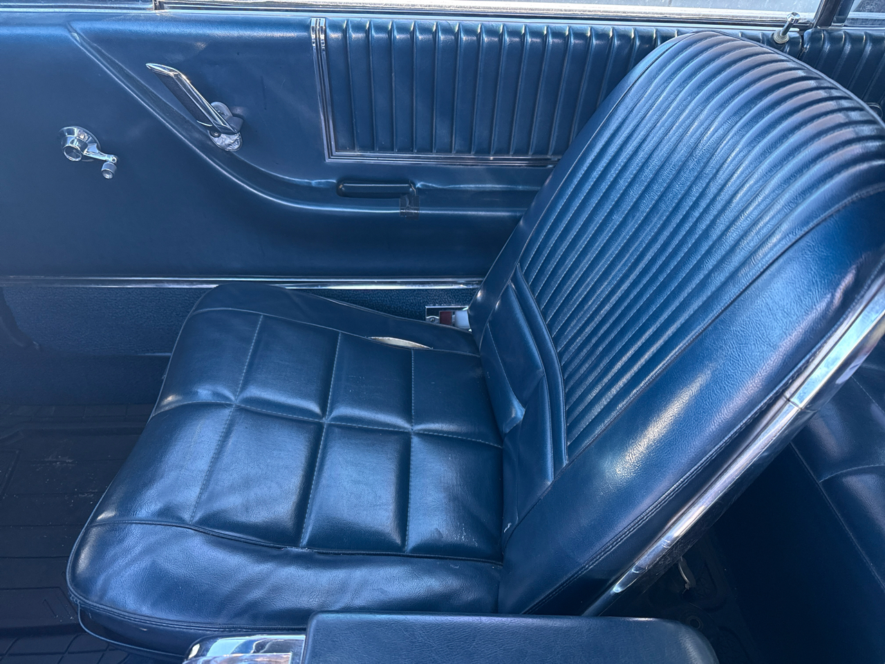 Ford Thunderbird 2-Door Sedan 1966