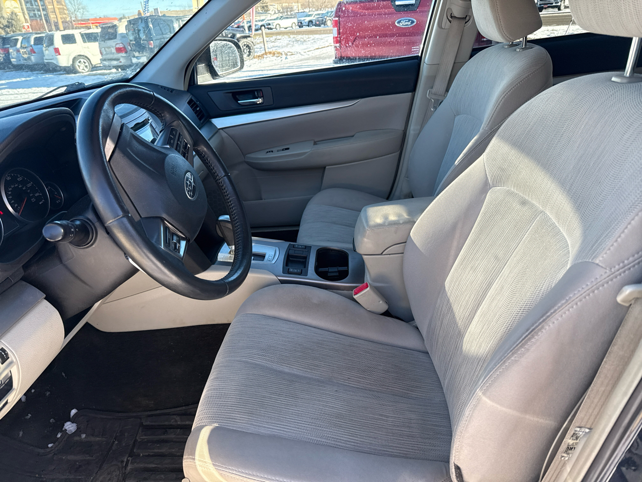 Subaru Outback 2.5i Premium 2013