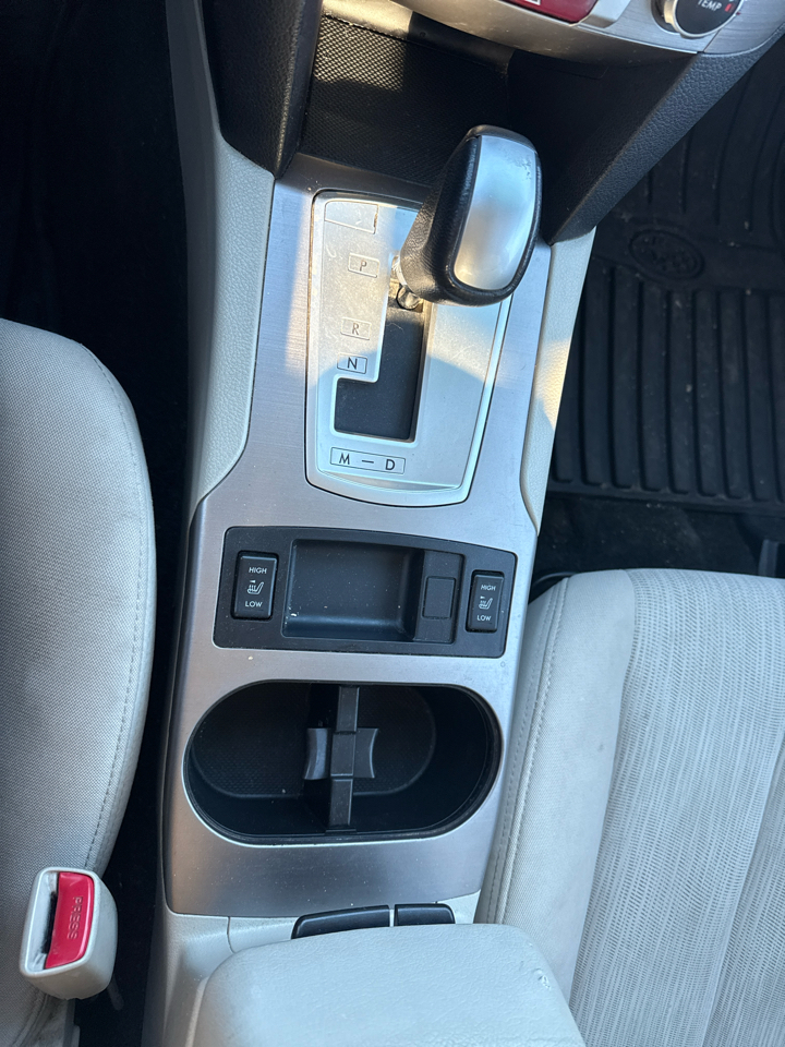 Subaru Outback 2.5i Premium 2013