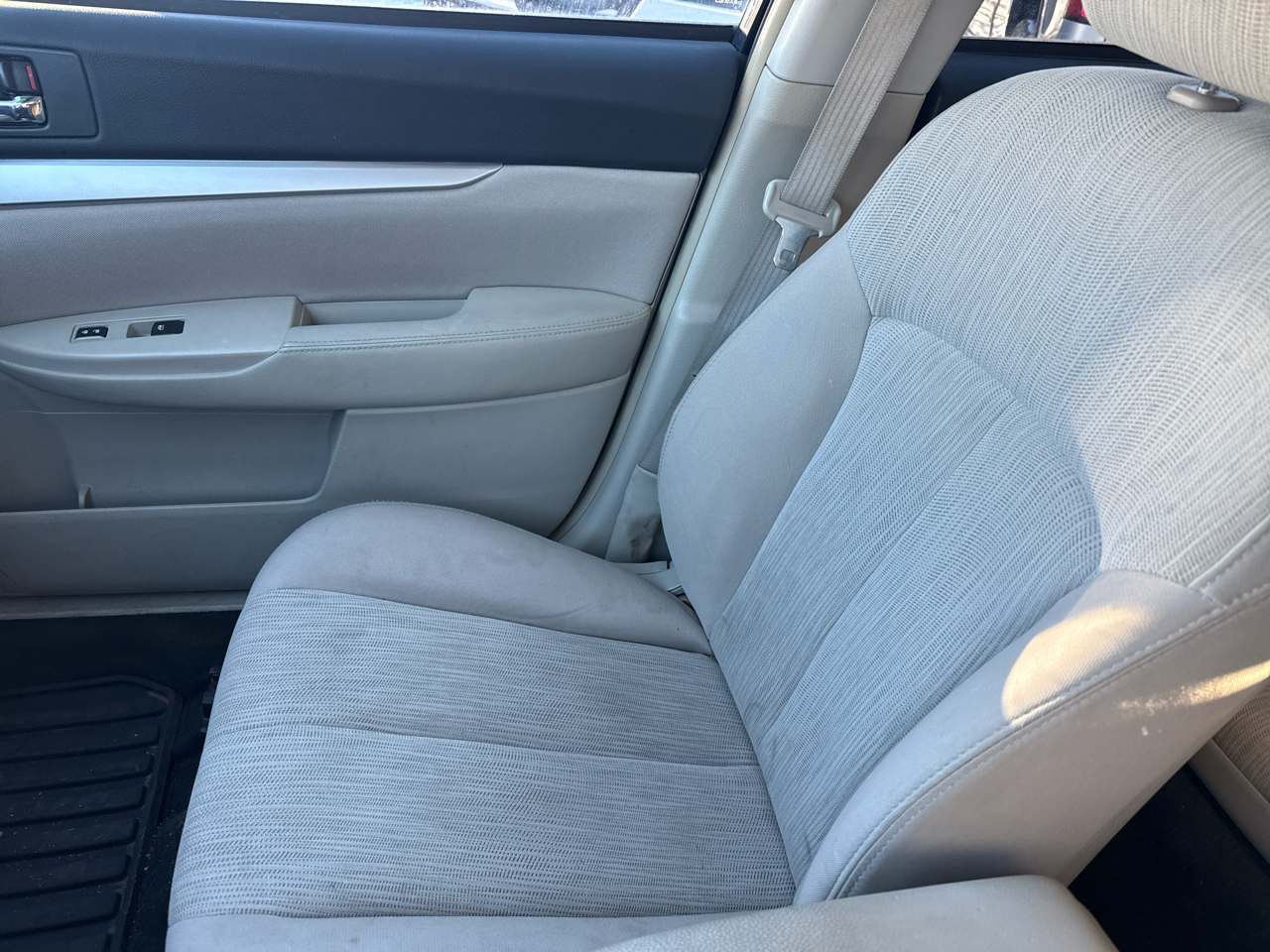 Subaru Outback 2.5i Premium 2013