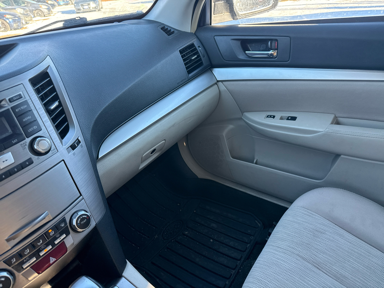 Subaru Outback 2.5i Premium 2013