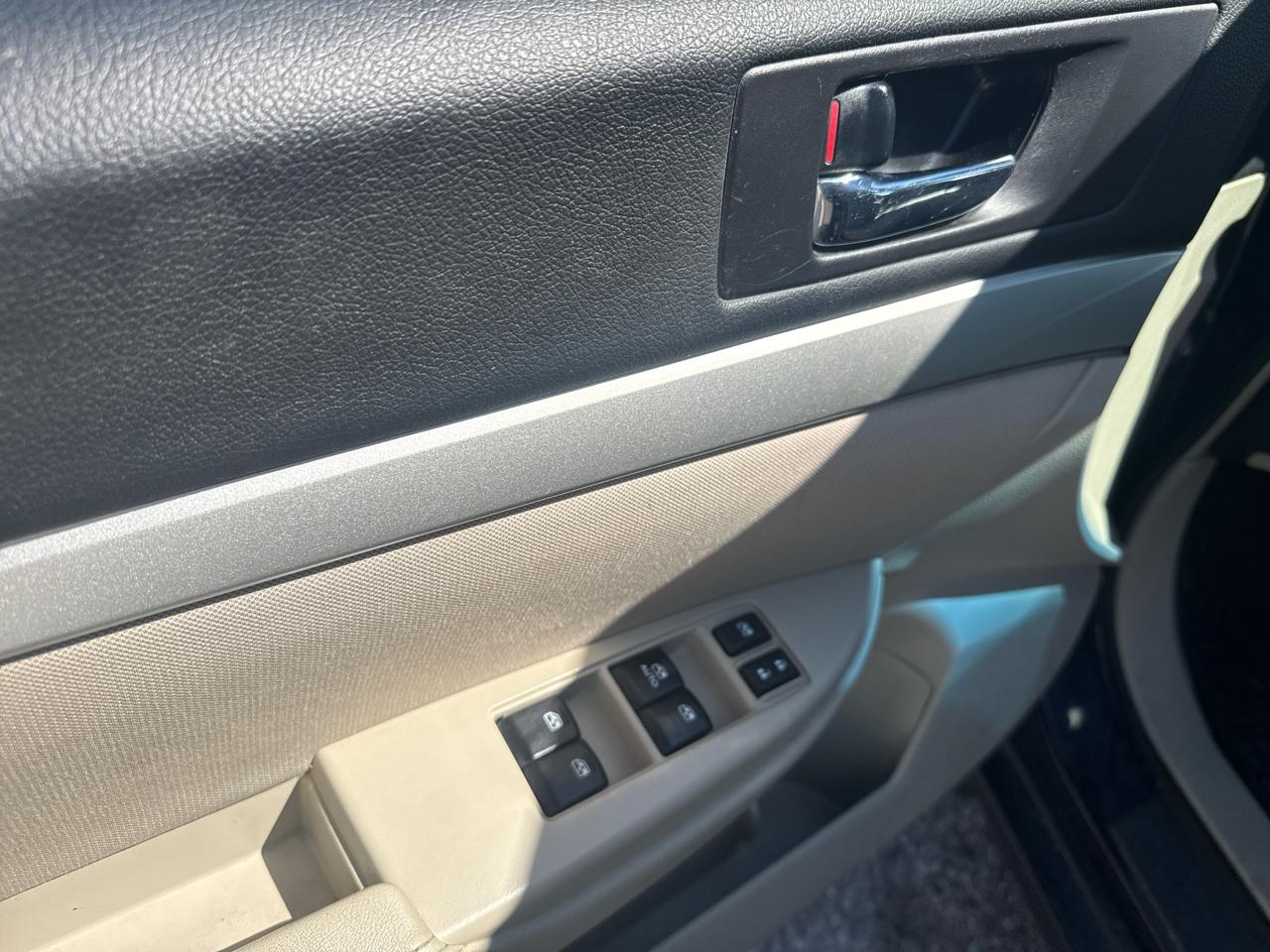 Subaru Outback 2.5i Premium 2013
