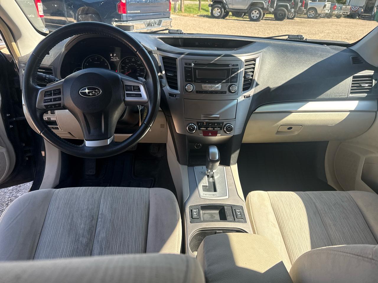 Subaru Outback 2.5i Premium 2013