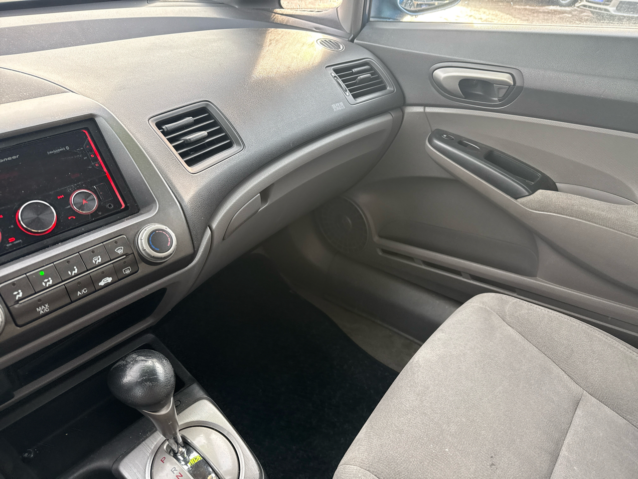 Honda Civic 4dr Sdn LX Auto 2007