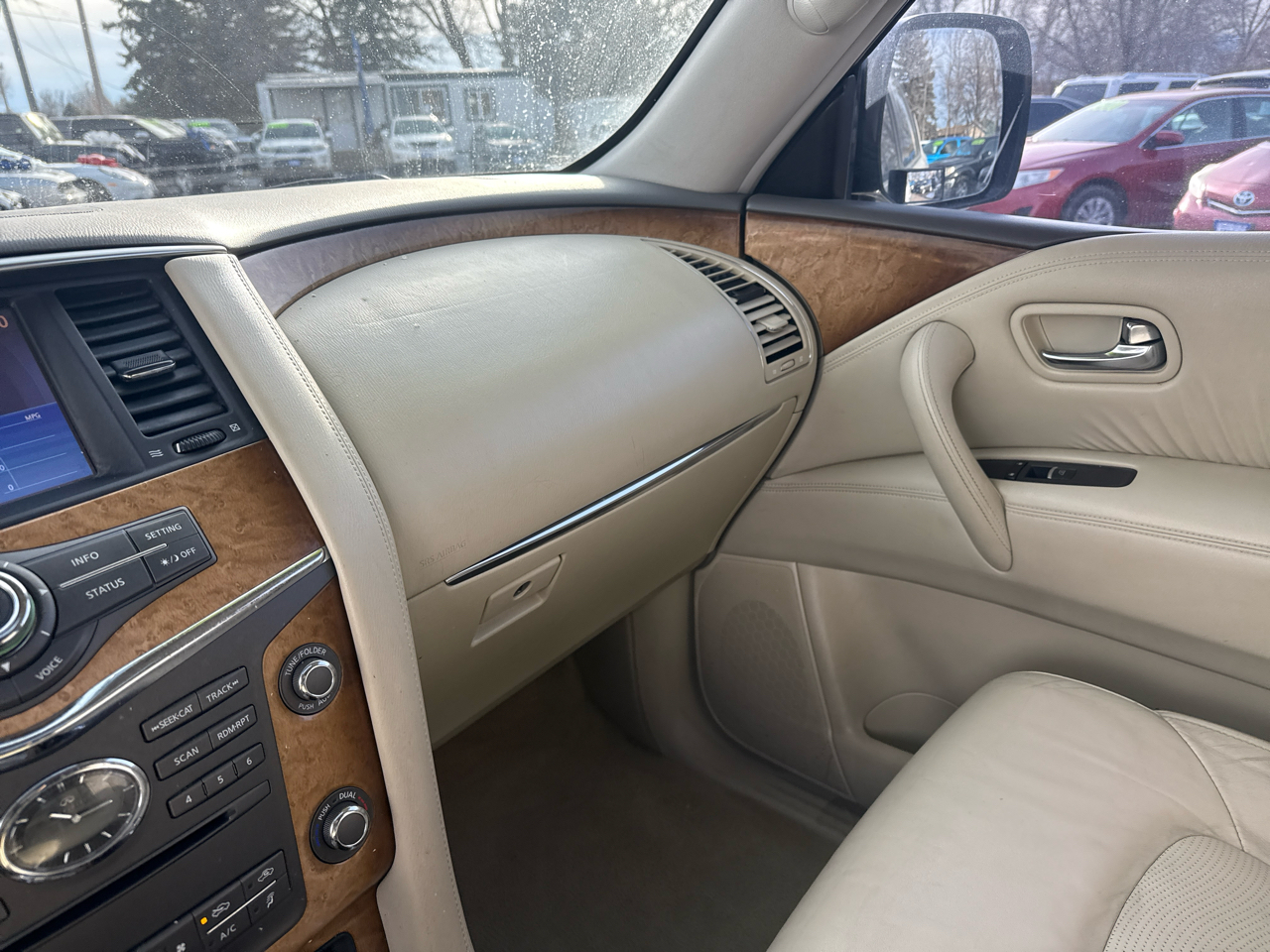 Infiniti QX80 4WD 2014