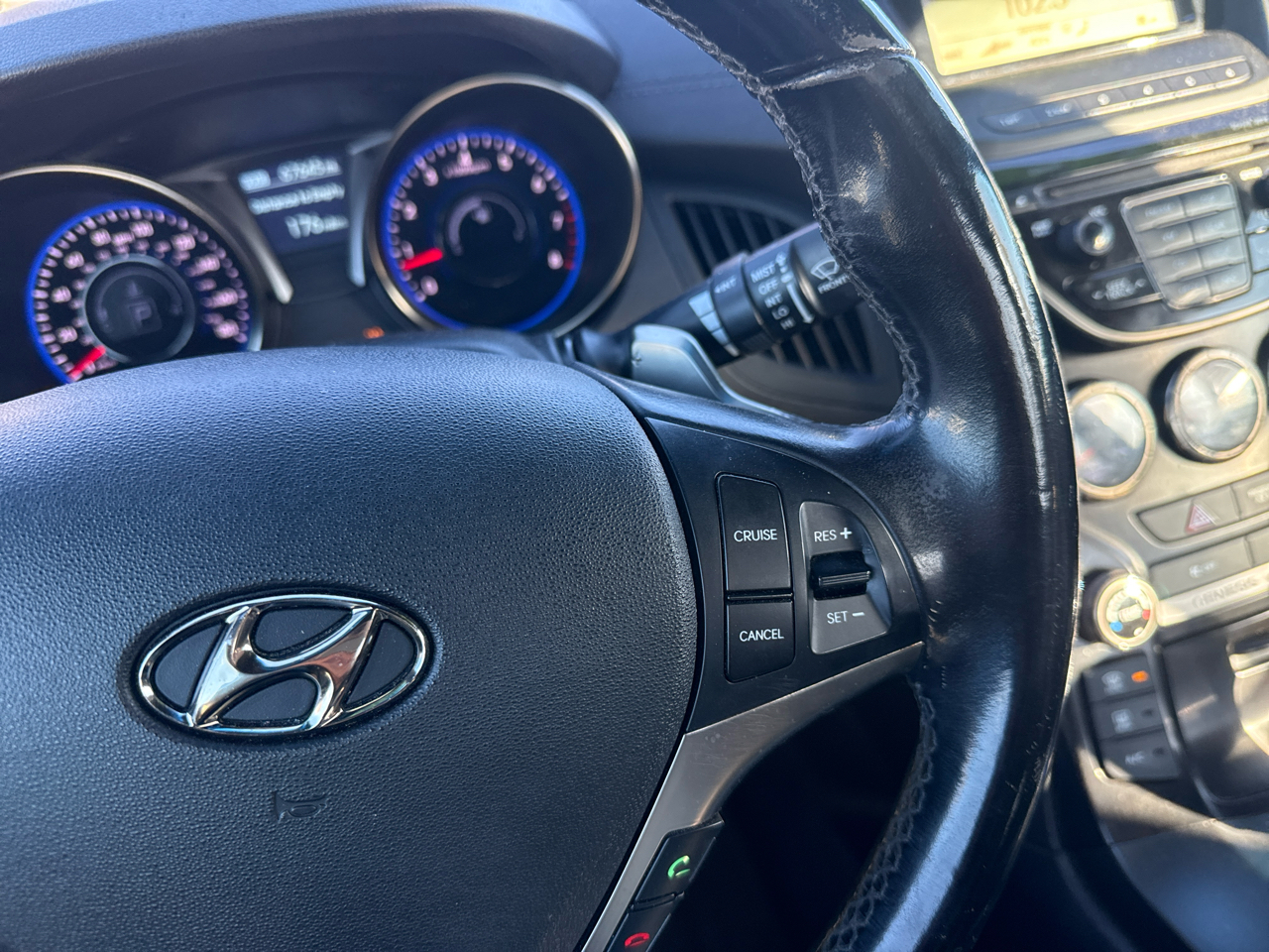 Hyundai Genesis Coupe 3.8 Ultimate 6MT 2015