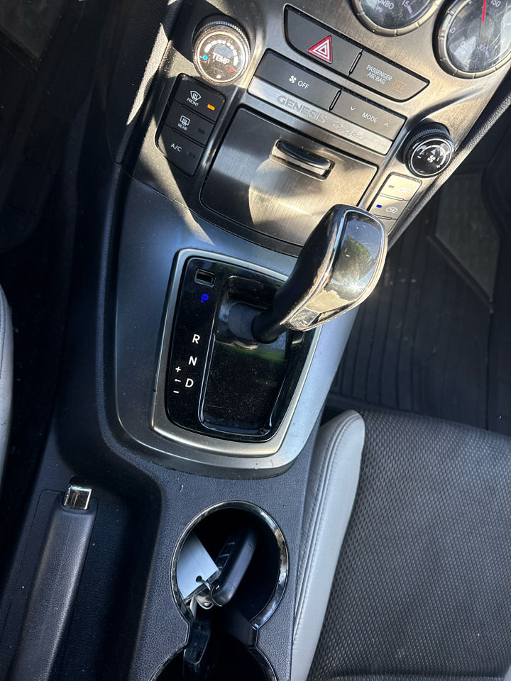 Hyundai Genesis Coupe 3.8 Ultimate 6MT 2015