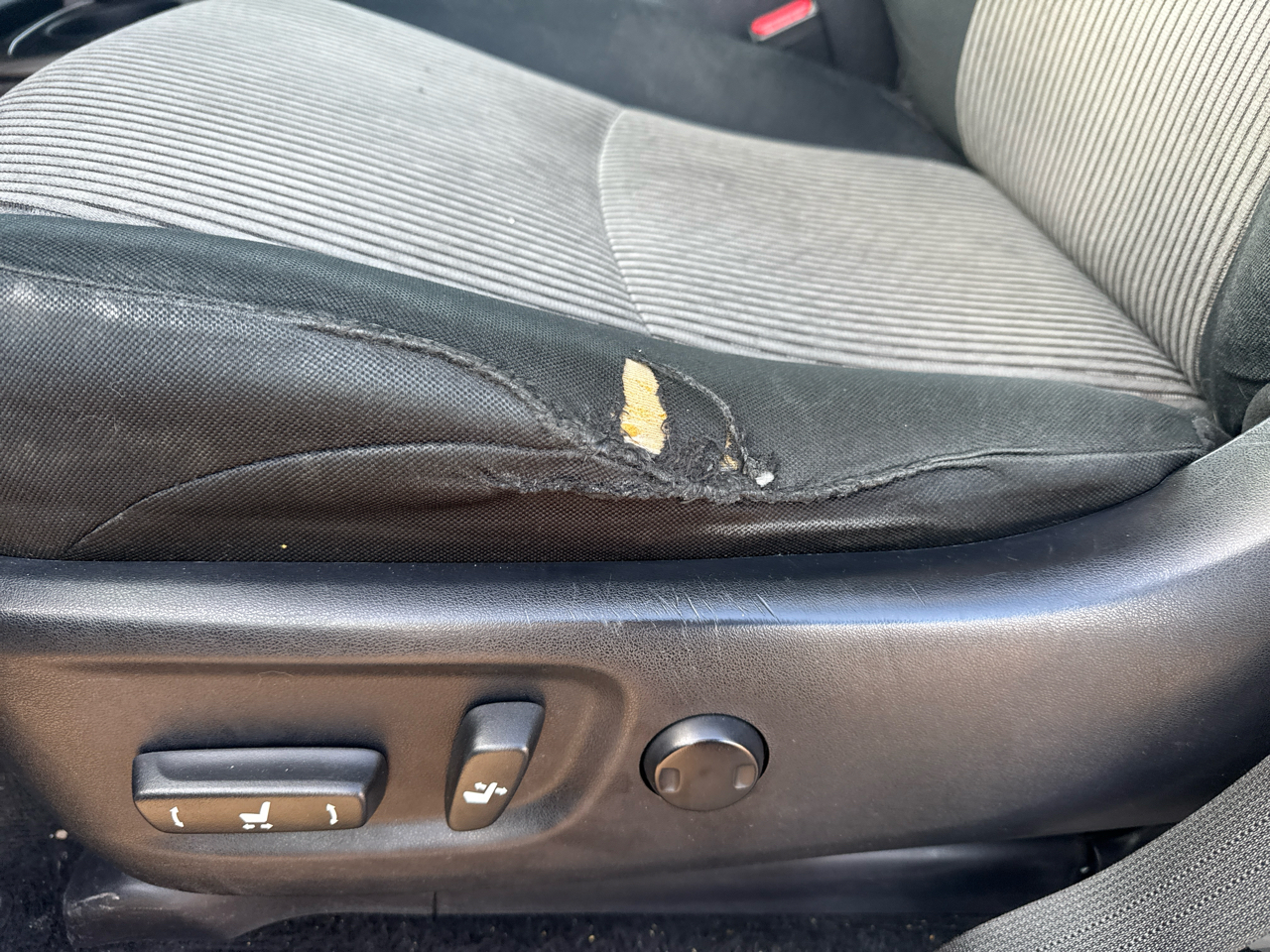 Toyota 4Runner SR5 4WD 2015