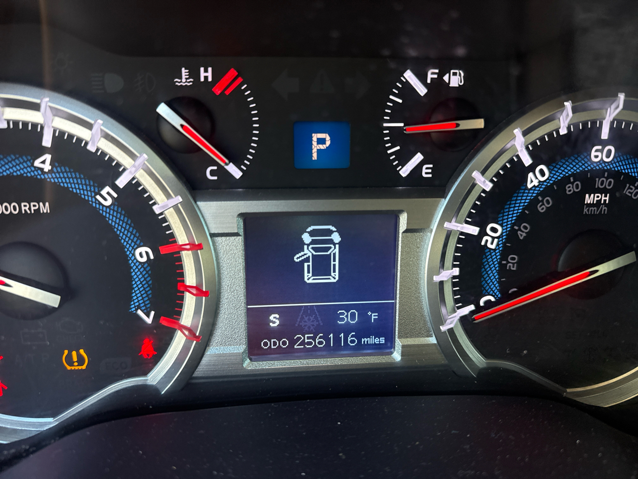 Toyota 4Runner SR5 4WD 2015