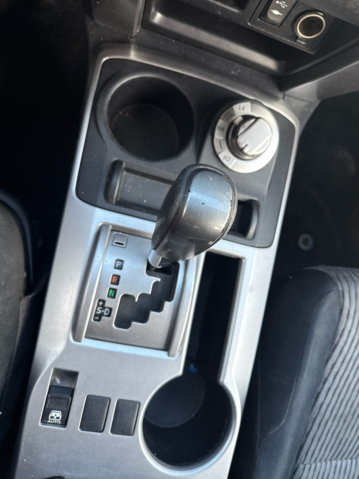 Toyota 4Runner SR5 4WD 2015