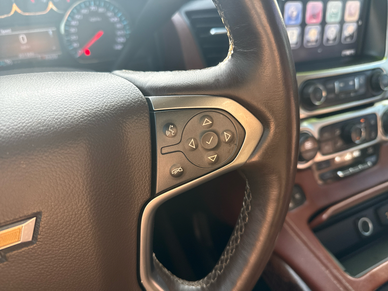 Chevrolet Tahoe LTZ 4WD 2015