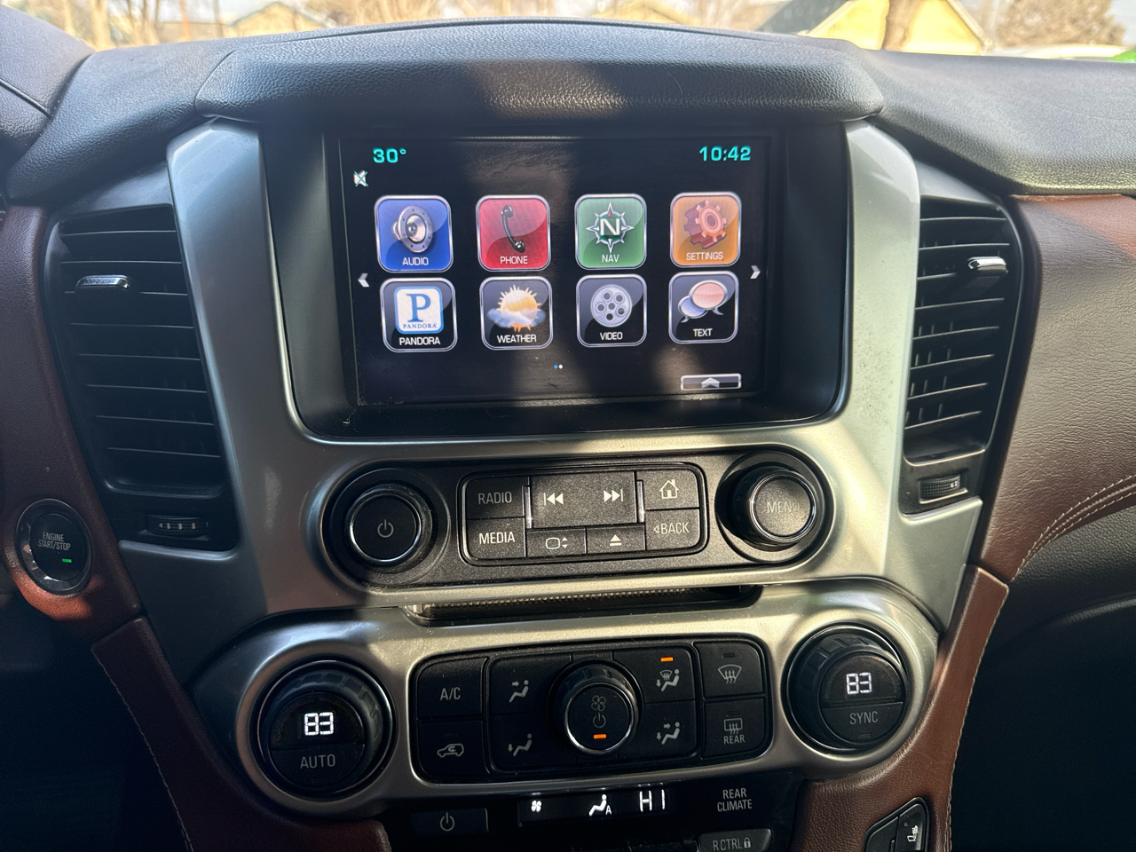 Chevrolet Tahoe LTZ 4WD 2015