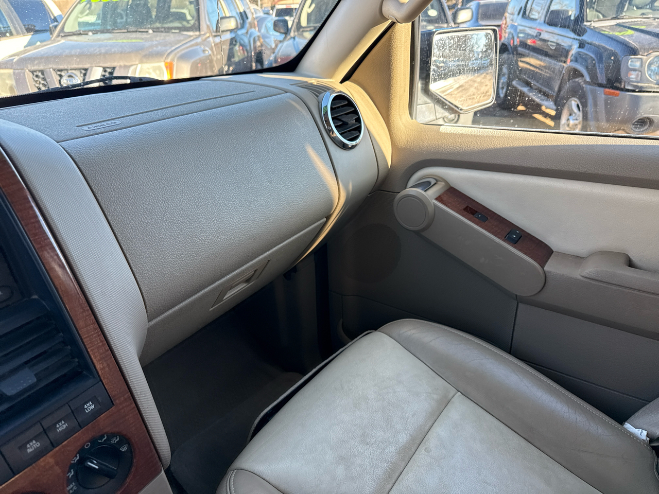 Ford Explorer Eddie Bauer 4.0L 4WD 2010